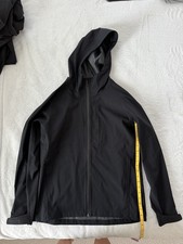 Uniqlo Men's Blocktech parka rain jacket black picture