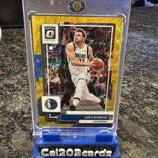 2022-23 Panini Donruss Optic - Luka Dončić #160 Gold Wave Prizm /10 picture