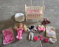 VTG Kelly Baby Sister Of Barbie Crib Set #12489 Mattel 1994 + More picture