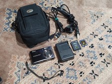 Nikon COOLPIX S610 10.0MP 4X Zoom Digital Camera w/ Extras picture