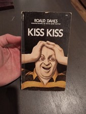 Kiss Kiss by Roald Dahl 1st Pocket Books Edition 1972 Paperback Short Stories picture