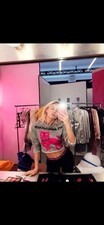 limited-edition 2017 Zara Larsson x H&M collaboration sweatshirt picture