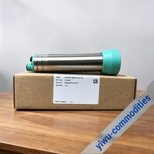UC4000-30GM-IUR2-V15 1PC New Pepperl+Fuchs Ultrasonic Sensor Fast Delivery picture