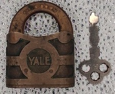 Antique c1910s Yale & Towne Brass Warded Padlock Lock w/ Key Made in USA picture
