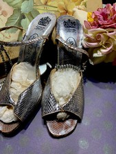 Shoes Made By Rayne Queen Of England Shoe Maker VTG Silver Leather picture