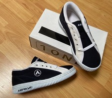 Vtg 90s AIRWALK One 1 Gamble Skate Shoes Canvas Sz 7 Dark Navy / White Deadstock picture