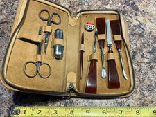 Vintage 1940s Manicure Set Leather Zip Case w/ 1944 Dewey for President Button picture