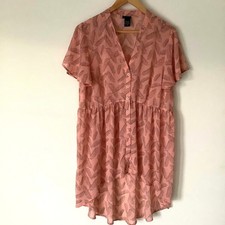 Torrid Pink Hi-Lo Lexie Babydoll Chiffon Feather Print Sheer Tunic Sz 00 M/L picture