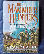 THE MAMMOTH HUNTERS by Jean M. Auel (1985) AS NEW  1ST/1ST  UNREAD HC HARDCOVER picture
