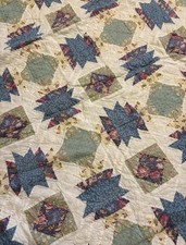 vintage beautiful hand-sewn blue And Green anvil Pattern quilt picture