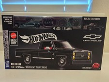 Mattel Brick Shop - Hot Wheels - 1983 Chevy Silverado picture