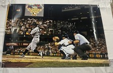ICHIRO SUZUKI SEATTLE MARINERS SIGNED 20X30 PHOTO ICHIRO AUTHENTICATED picture