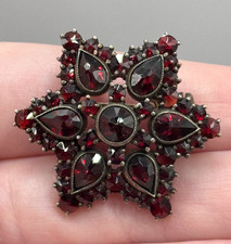Vintage Bohemian Garnet Star Brooch Pin READ picture