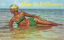 Original 1950s-60s Risque Pinup PC- Stunning Blond- Green Bikini- Lays in Ocean picture