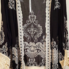 Solitaire Women’s XL Black/White Floral Lace Open-Front Boho Kimono Top picture