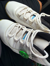 Jordan Air Jordan 11 Men’s White Low Top Lace-Up Athletic Sneaker Pre-Owned picture