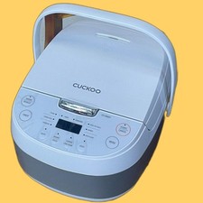 Cuckoo 6-Cup Micom Rice Cooker & Warmer (CR-0605F) - Lightly Used picture