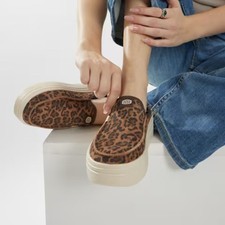Hey Dude Austin Lift Classic 10 Brown Leopard Slip On Loafers Clogs picture
