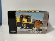 1:50 TWH COLLECTIBLES SWORD MODELS OSHKOSH  SNOW PLOW SW3005 – Y picture