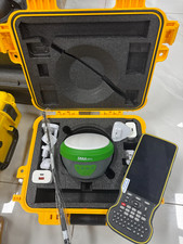 SMA28H Laser RTKGNSS Rover ReceiverDual Cameras Laser MeasurementVisual Stakeout picture
