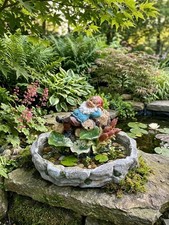 Vintage Whimsical Garden Gnome Tabletop Water Fountain Working 12