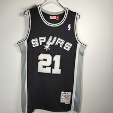 Tim Duncan #21 Black jersey . Sewn version. Custom.  98-99 season.  Men's S-2XL picture