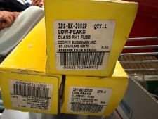 New Bussmann LPS-RK-200SP 200 Amp Fuse Low-Peak Class RK1 NEW IN BOX picture