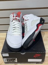 Size 11M/12.5W - Jordan 5 Retro Fire Red Silver Tongue (2020) Sz 11 DA1911-102 picture