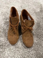 TOMS Women’s Size 8 Brown Spotted Print Lace-Up Wedge Ankle Booties picture