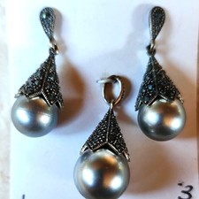 Elegant Silver Pearl Jewelry Set picture