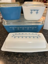 Vintage Pyrex Snowflake Blue Garland Complete Fridgie Set W/Matching Butter Dish picture