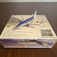 Aeroclasscs Boeing 737-200 Federal Express 1/400 scale Blue/White/Red picture
