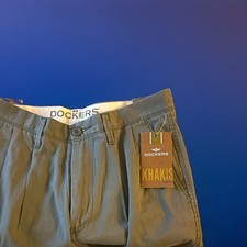 Dockers Men's Green Classic Fit Shorts Cotton Khakis 32W   picture