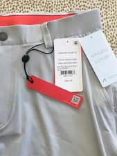 Redvanly Hanover Shorts Size Medium NWT picture