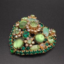 Rare Vtg Signed Weiss N.Y. Multi-Shade Green Glass  Rhinestone  Heart Brooch picture