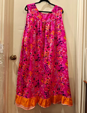Ui-Maikai 1960's Vintage Hawaiian Dress RN 26300 100% Acrylic picture