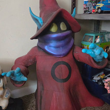 ORKO Hooded Wizard Character Life Size Plastic Figure Red Purple Blue Black picture