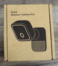 Vivint Outdoor Camera Pro Wi-Fi IP Outdoor/Weatherproof White VS-ODC400-WHT picture