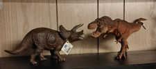 Papo: Running Brown T-Rex with movable jaw, Triceratops picture