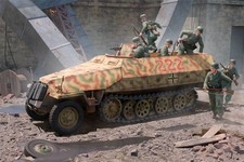 1/16 German SdKfz 251D Halftrack picture