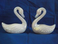 Vintage Fenton pearl pink glass Swans. No chips or cracks perfect condition. picture