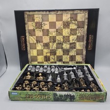 Vintage Lord of the Rings Chess Set Fellowship of the Ring Parker Brothers 2002  picture