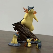 Pokemon Typhlosion Quilava Cyndaquil Figure 13cm PVC Action Statue Model Toy picture