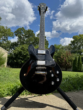 Epiphone ES-339 Black Semi-Hollow Electric Guitar Right-Handed 6-String picture