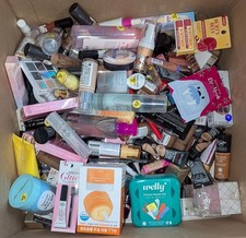 WHOLESALE LOT 50 PIECE ASSORTED NAME BRANDS COSMETICS picture