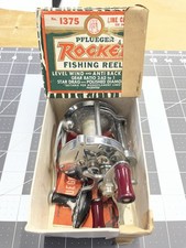 Pflueger Rocket No. 1375 Fishing Reel Fully Functional Baitcasting Vintage Nice picture