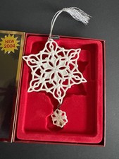 LENOX 2004 WHITE WINTER SNOWFLAKE ORNAMENT MIB picture