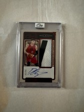 2024-25 Panini One and One-Rookie Jumbo Jersey Autographs Donovan Clingan /25 picture