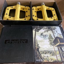 Race Face Chester Pedals Yellow (NEW-IN BOX) PD16CHEYEL BMX/MTB 9/16 picture