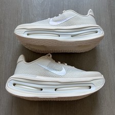 Nike Vomero Premium Pale Ivory IQ8102-100 Size 9.5 Women picture